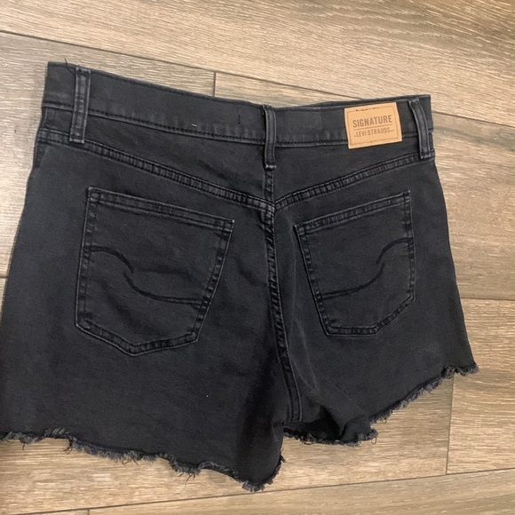 Signature Levi Strauss Heritage high rise black denim shorts sz 12 - Picture 6 of 11